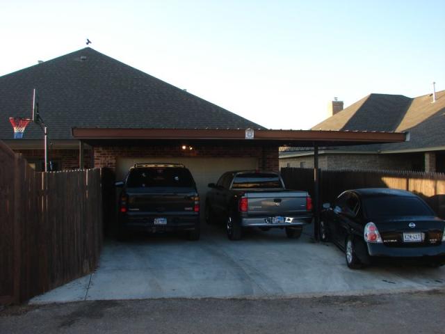 Attached three car cover (5). 